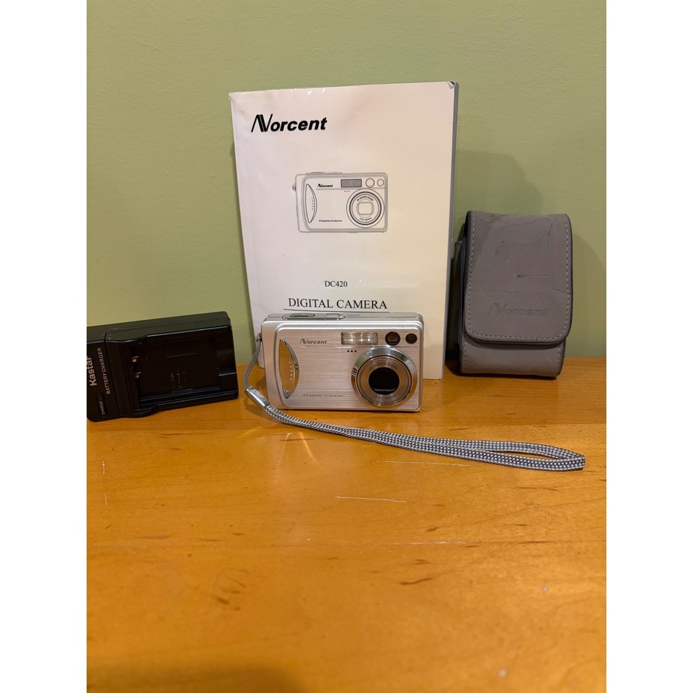 Norcent DC420 Digital Camera Silver 4.2MP 3x Optical Zoom Bundle with Charger
